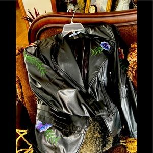 NYGARD LADIES JACKET SIZE 16 POLYURETHANE Embroidered Floral Trim Zipper Trim